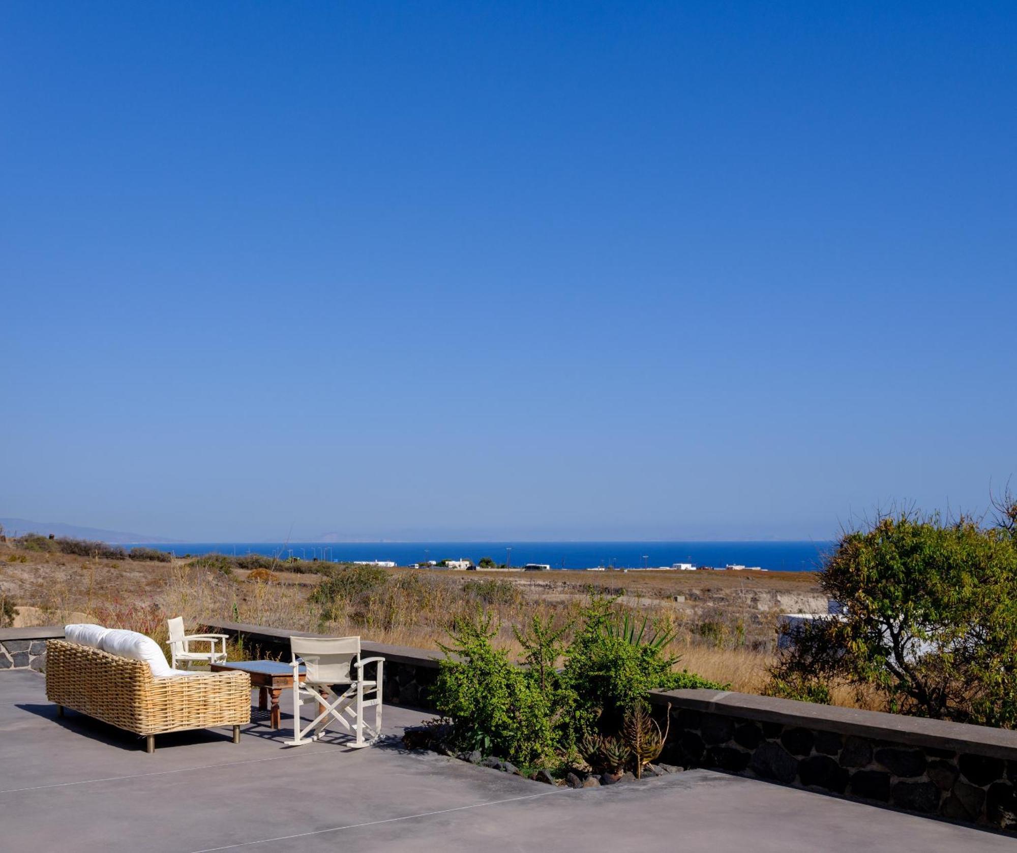 Home Of Lilies Fira (Santorini) Exterior foto