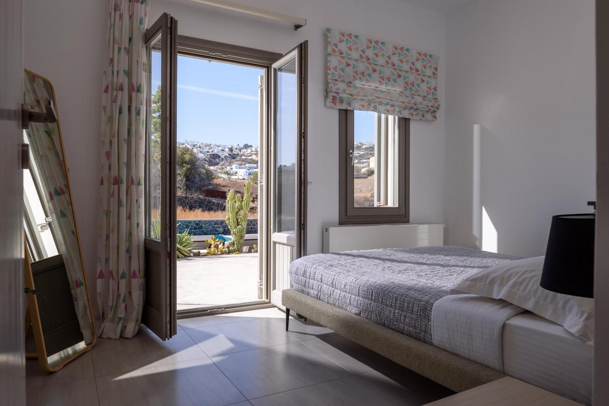 Home Of Lilies Fira (Santorini) Exterior foto